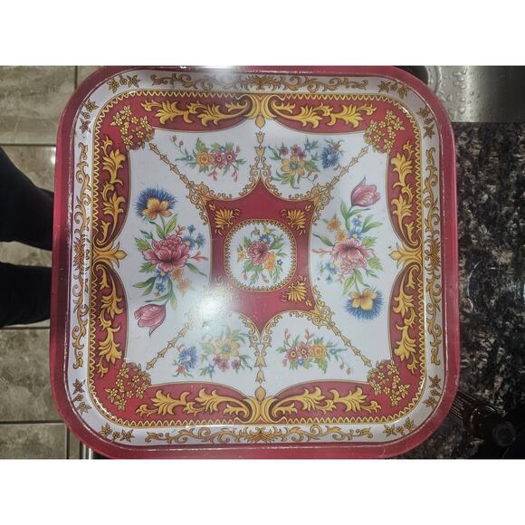 Vintage 1987 the Tin Box Company Square Serving Tray Tin Floral Red And Gold - Picture 1 of 11
